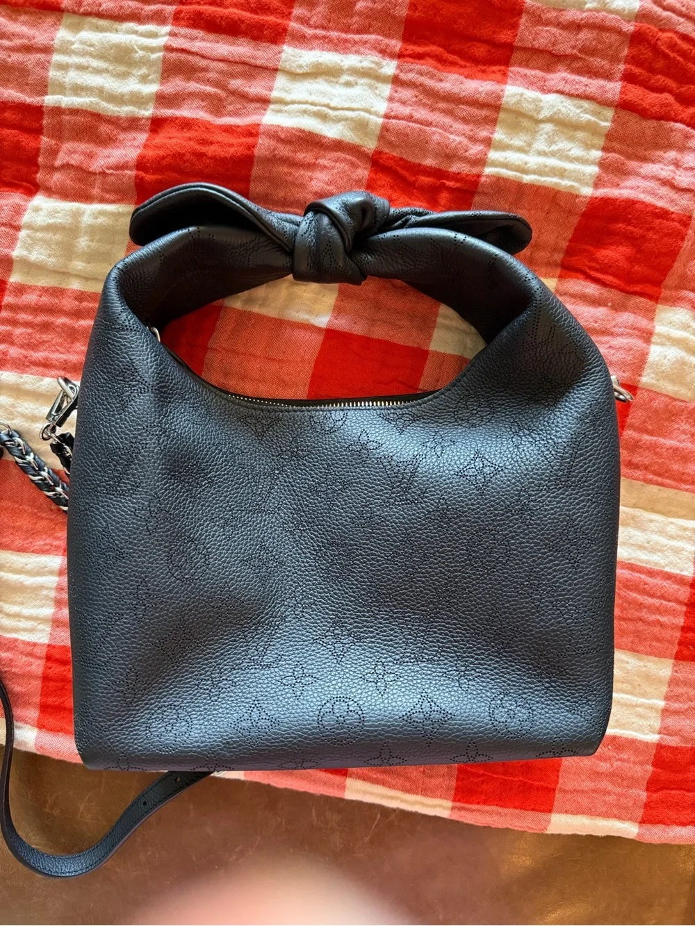 Louis Vuitton Why Knot PM Mahina Noir - Picture 15 of 16
